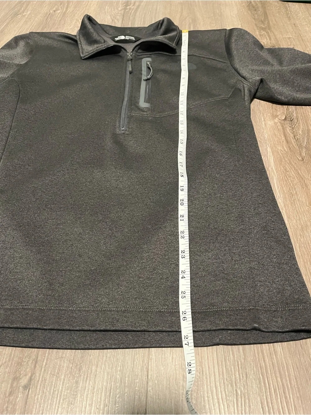 The North Face Men's Charcoal Gray Half-Zip Performance Pullover